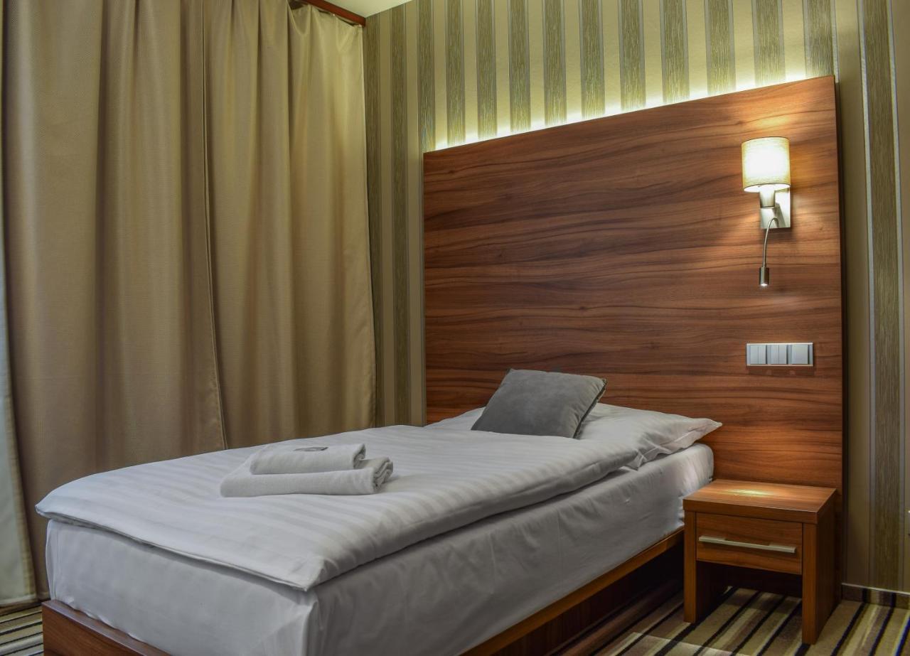Hotel La Rosa Frýdek-Místek Extérieur photo