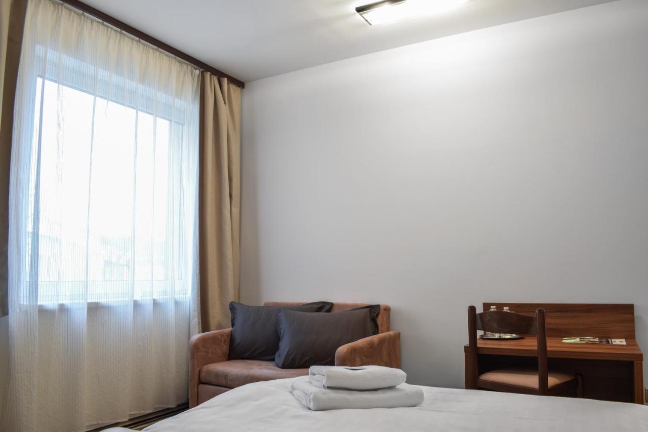 Hotel La Rosa Frýdek-Místek Extérieur photo